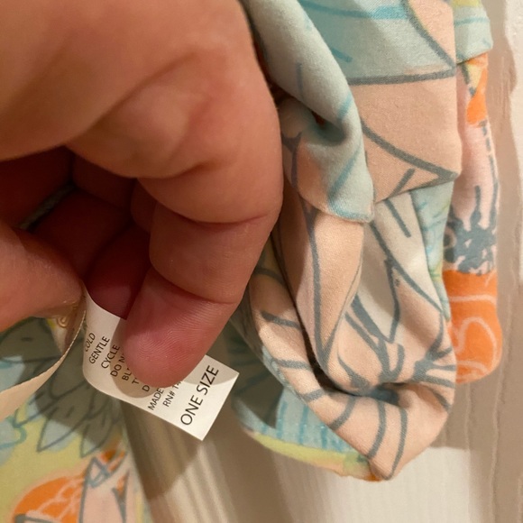 LuLaRoe OS floral leggings - Picture 3 of 3